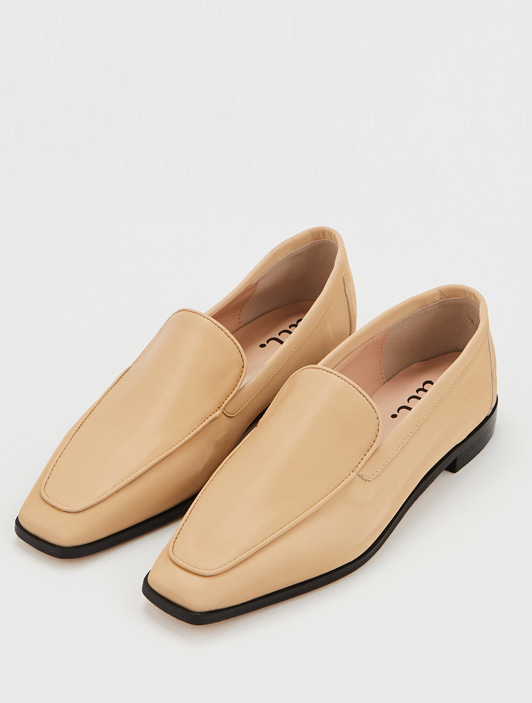 Glossy Loafer (Beige)