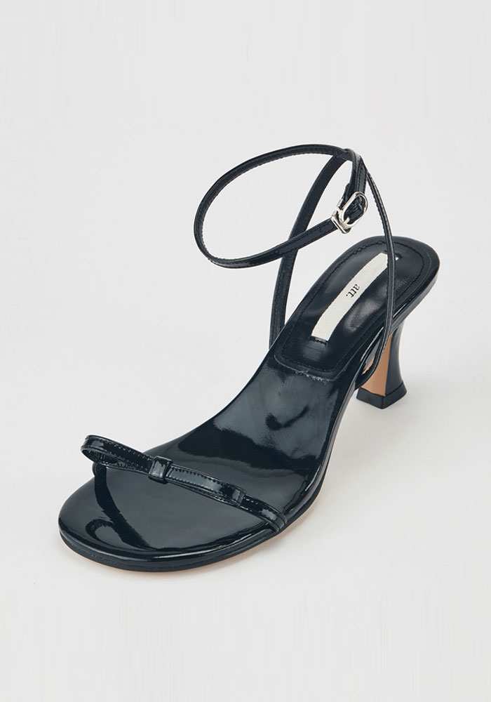 Ribbon sandal Heel (Black)