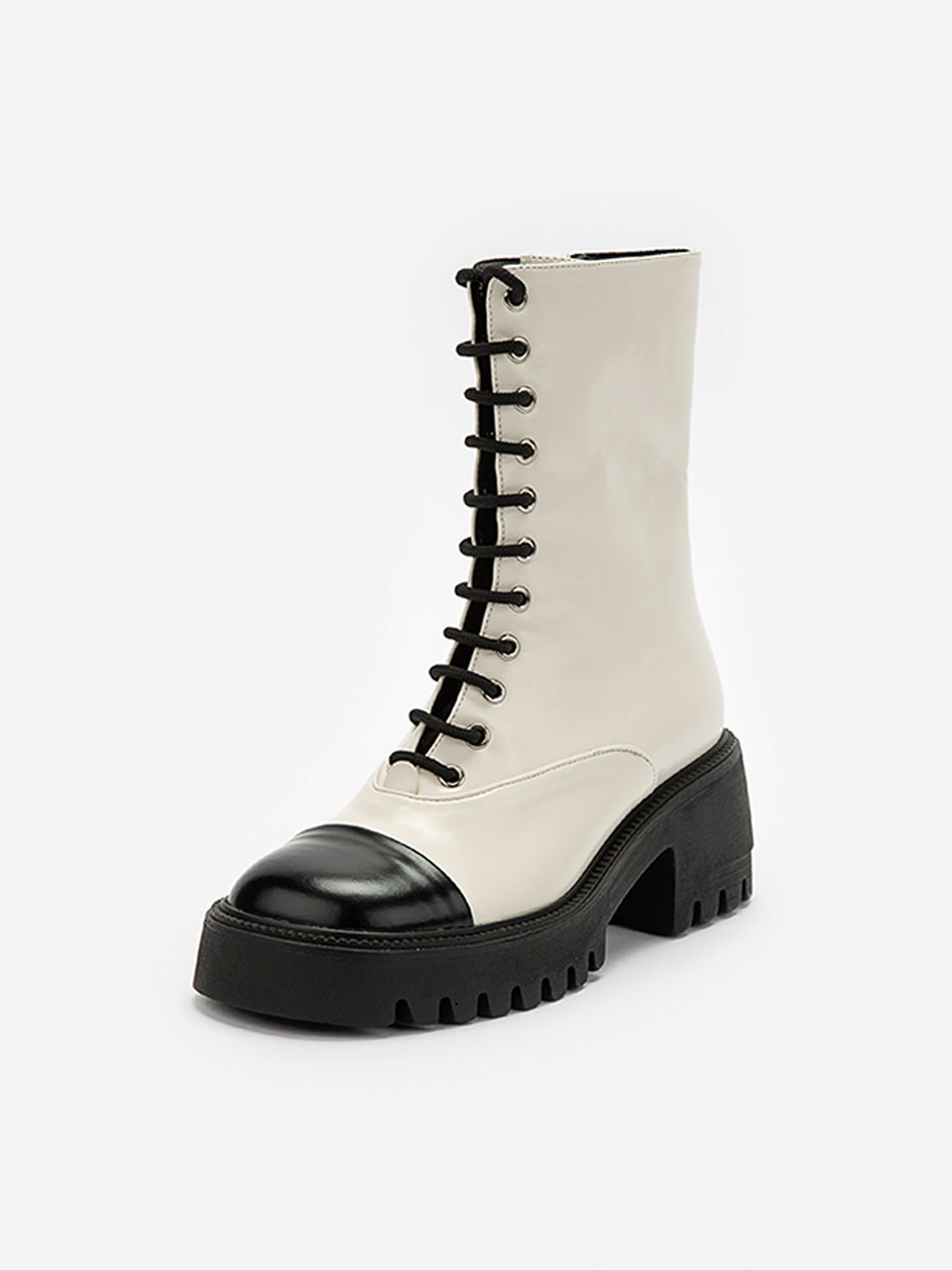 [바로배송] Cap toe Lace up Boots (White)