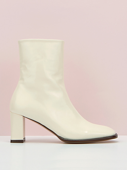 Slimline Ankle Boots (White)