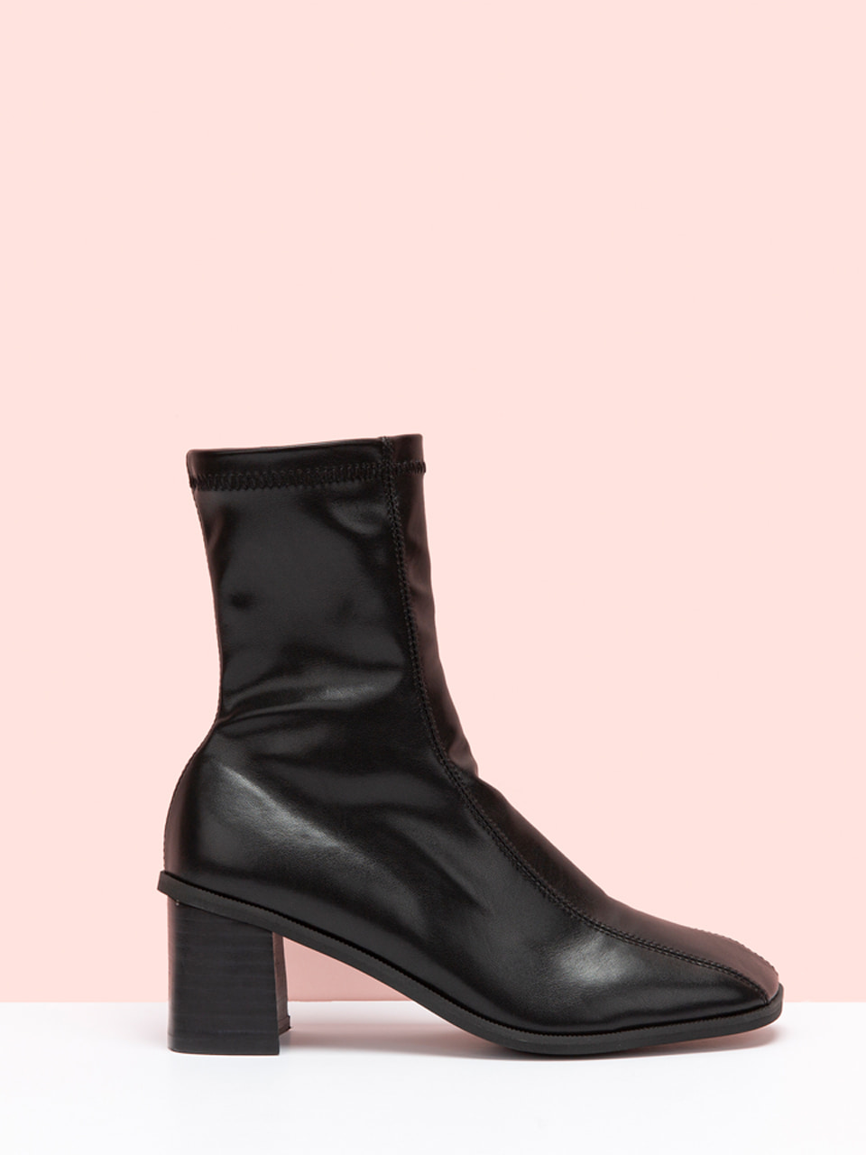Line Span Heel Boots (Black)