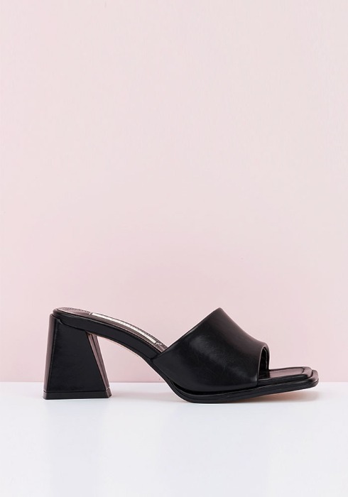 block mule heel (Black)