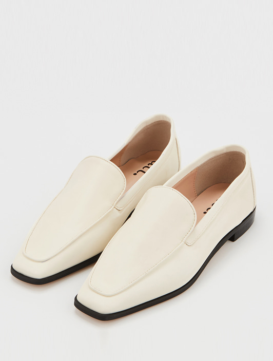 Glossy Loafer (Ivory)