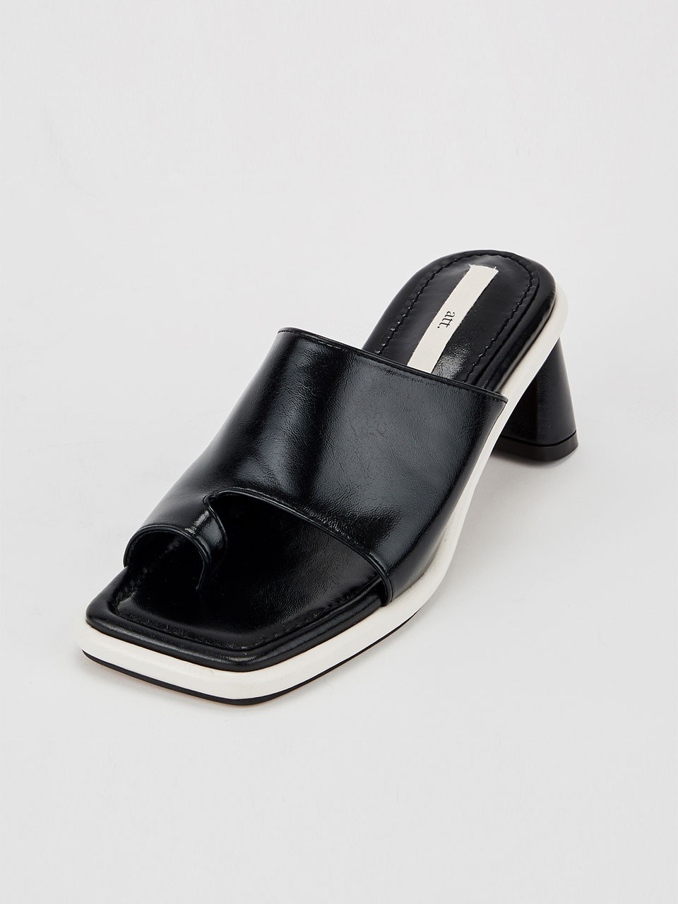 Open toe sandals (Black)