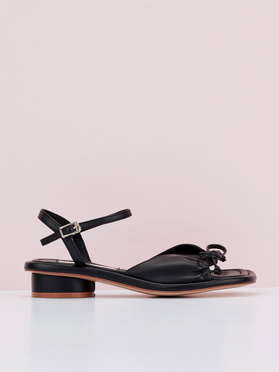Ribbon shirring sandals (Black)