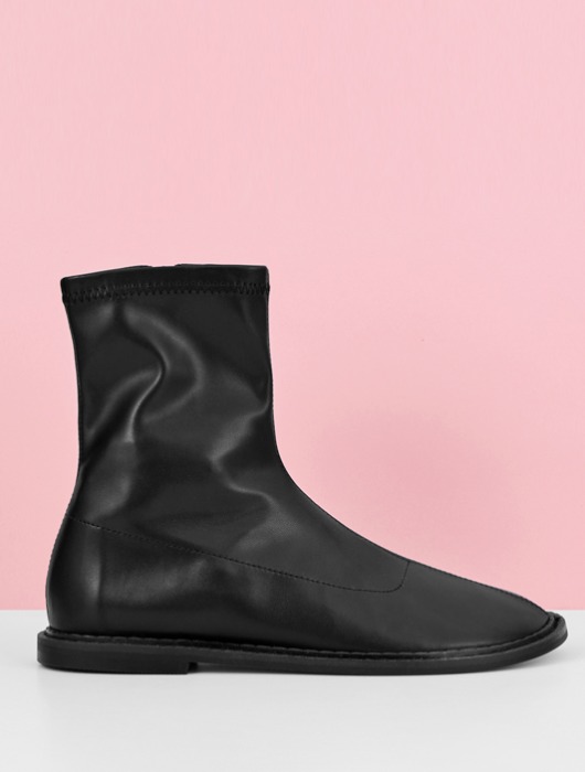 Dimsum Ankle Boots (Black)
