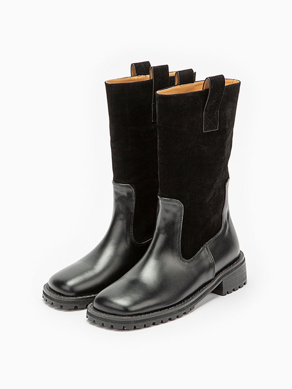 Middle Walker Boots (Velvet Black)